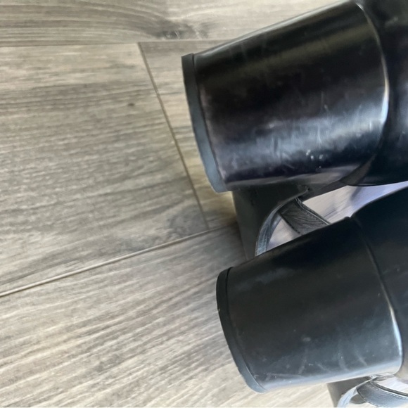 Yves Saint Laurent Italy YSL Black leather Strappy Sandals vintage block heel 7 - Picture 11 of 14